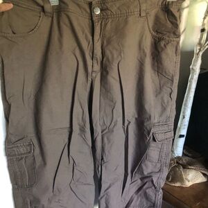 Woman’s Brown Cargo Pants